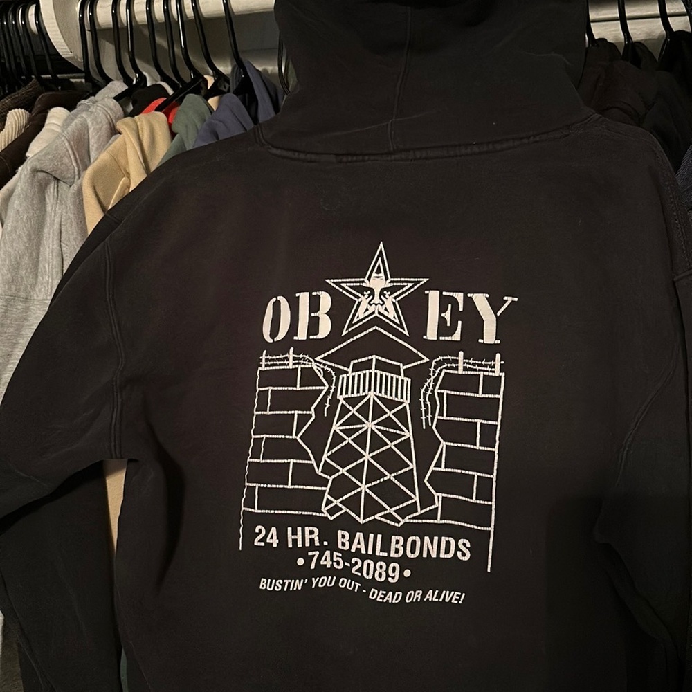 Obey bail bonds hoodie medium